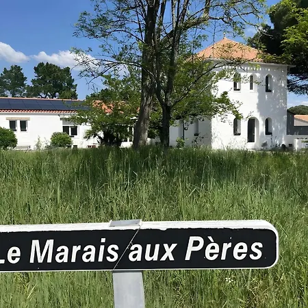 D'hôtes Sous Le Pin 3*