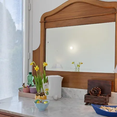 D'hotes Sous Le Pin Bed and Breakfast 3*