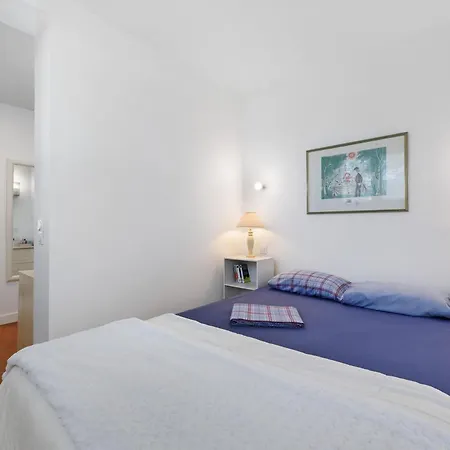 D'hotes Sous Le Pin Bed and Breakfast Les Sables-dʼOlonne