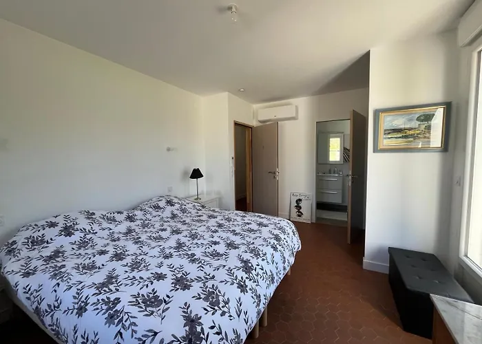 D'hôtes Sous Le Pin Couette-café Les Sables-dʼOlonne