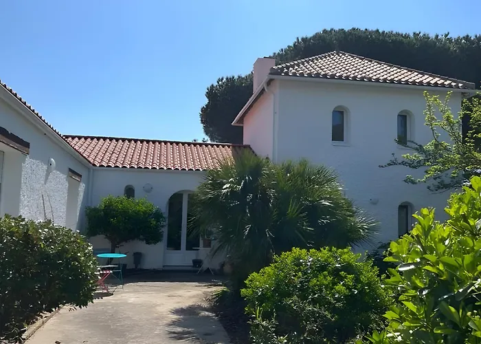 Couette-café D'hôtes Sous Le Pin Les Sables-dʼOlonne